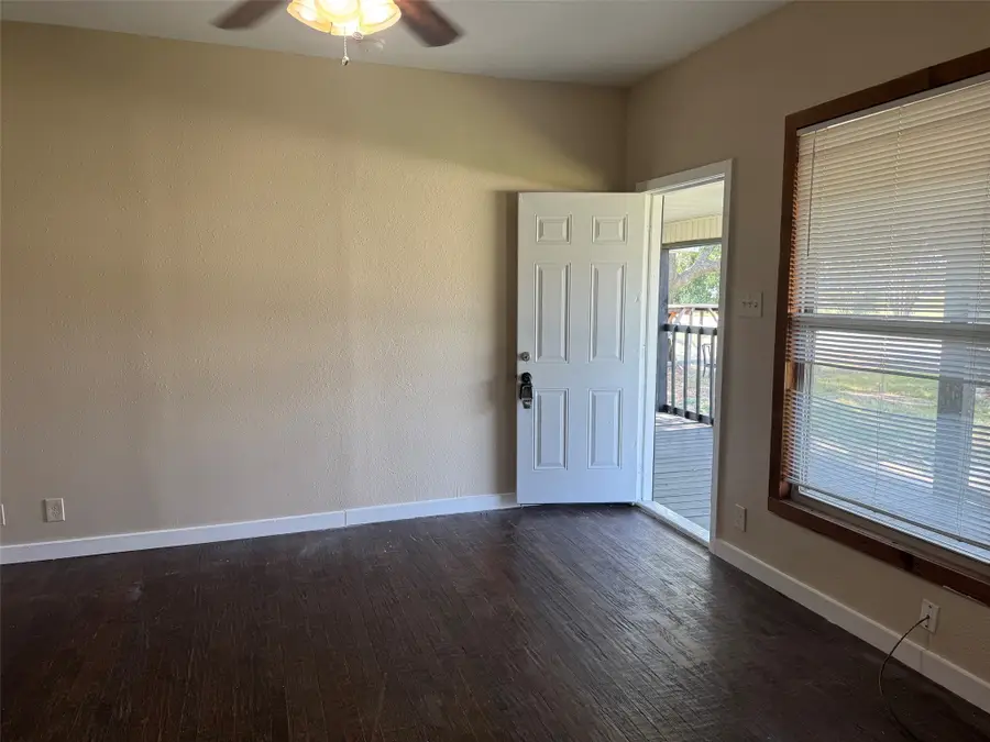 323 E Lloyd Street, Krum, TX 76249 - #3