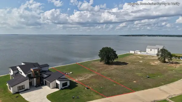 108 Mary Court, Gun Barrel City, TX 75156