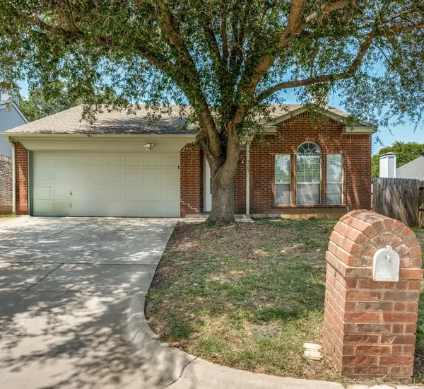 5105 Foley Drive, Arlington, TX 76013
