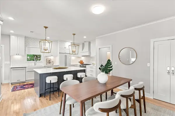 1136 Woodlawn Avenue, Dallas, TX 75208