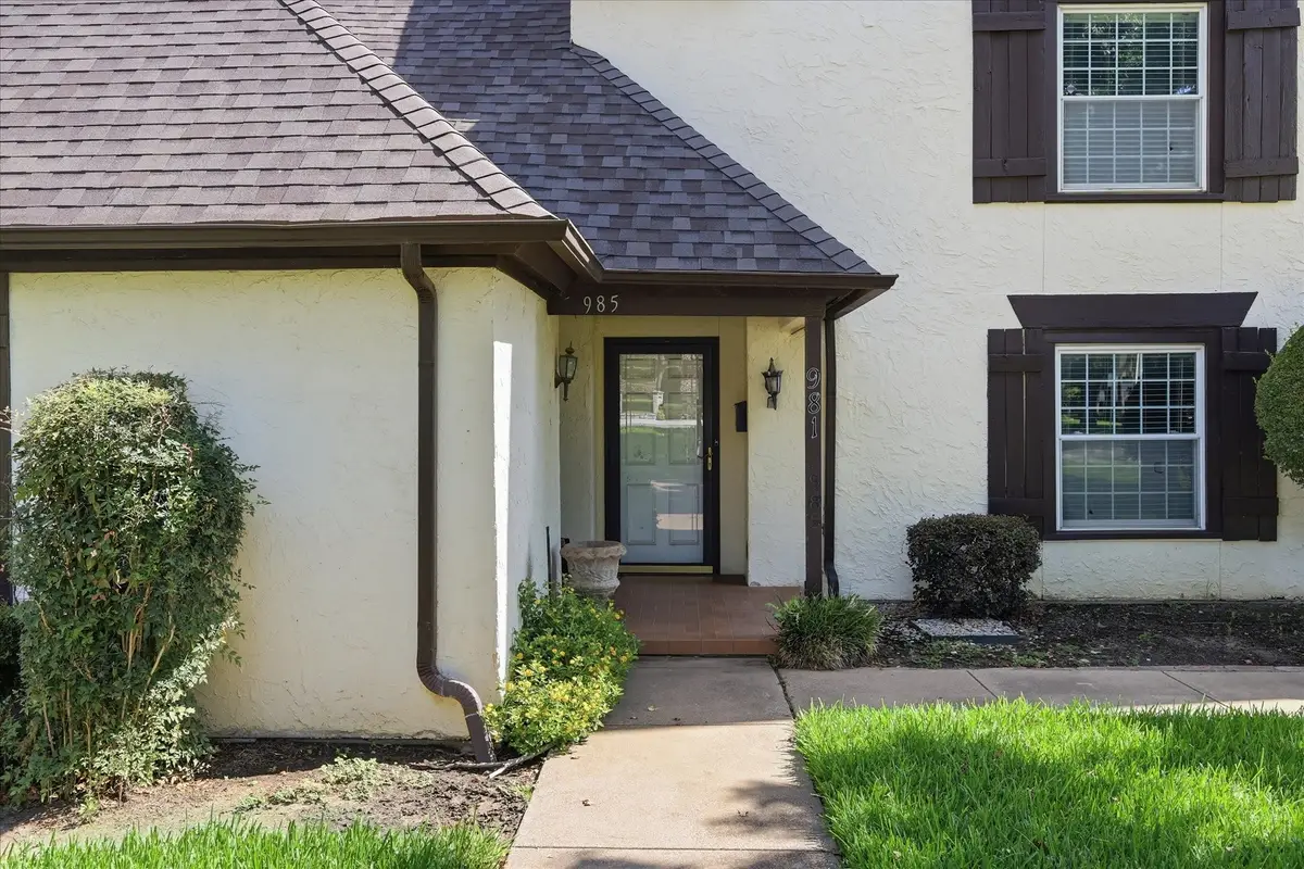 981 Chateau Valee Circle, Bedford, TX 76022 - #1