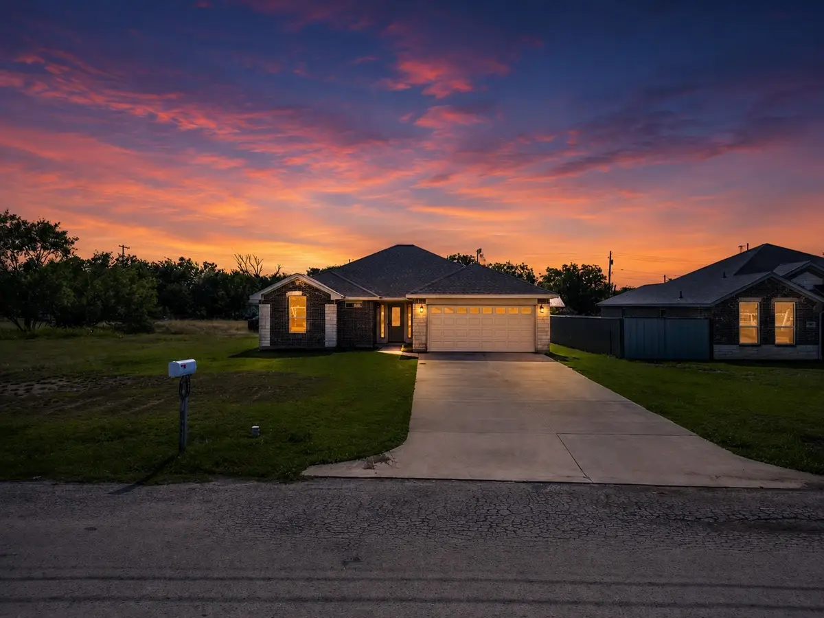 1007 SW 2nd Avenue, Mineral Wells, TX 76067 - #1