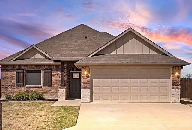 411 Mesa Drive, Lone Oak, TX 75453 - #1