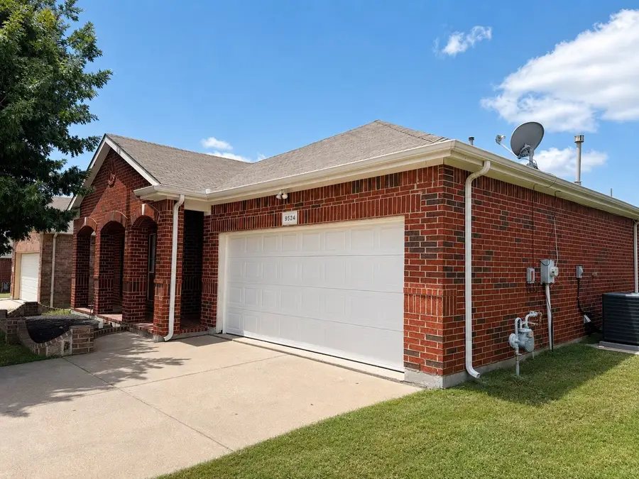 9524 Willow Branch Way, Fort Worth, TX 76036 - #2