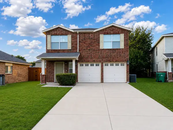 305 Daisy Lane, Wilmer, TX 75172