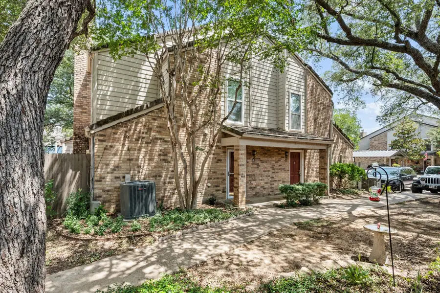 1100 Brighton Drive #D, Arlington, TX 76012 - #3