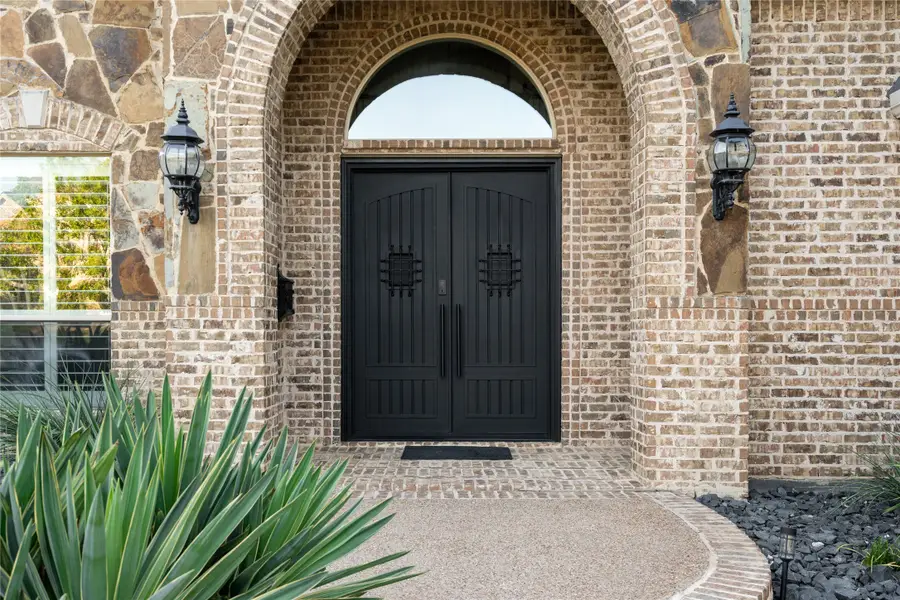 2312 Maidens Castle Drive, Lewisville, TX 75056 - #3
