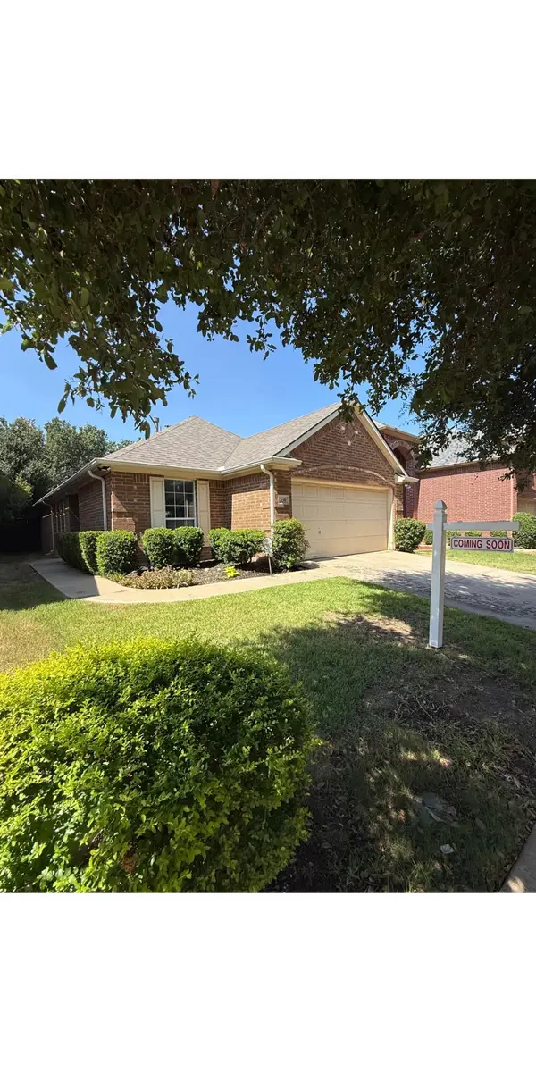 330 Granger Circle, Argyle, TX 76226