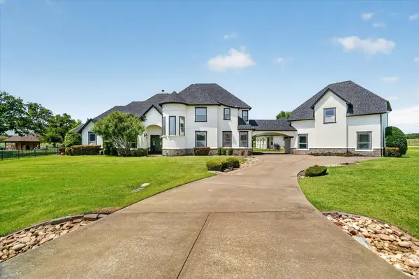 1717 Taylor Bridge Court, Burleson, TX 76028