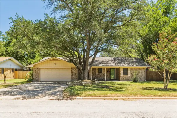 2204 10th Street, Brownwood, TX 76801