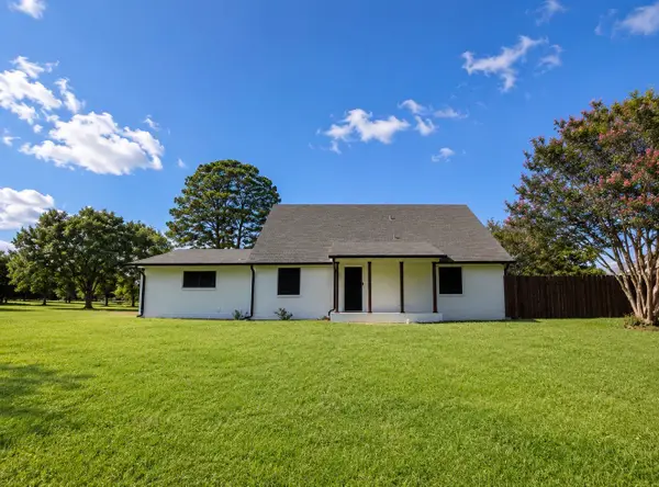 519 Clearwater Road, Grand Saline, TX 75140