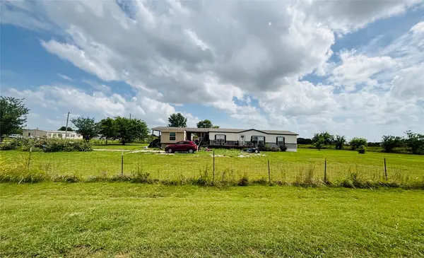 6629 Laurel Lane, Joshua, TX 76058
