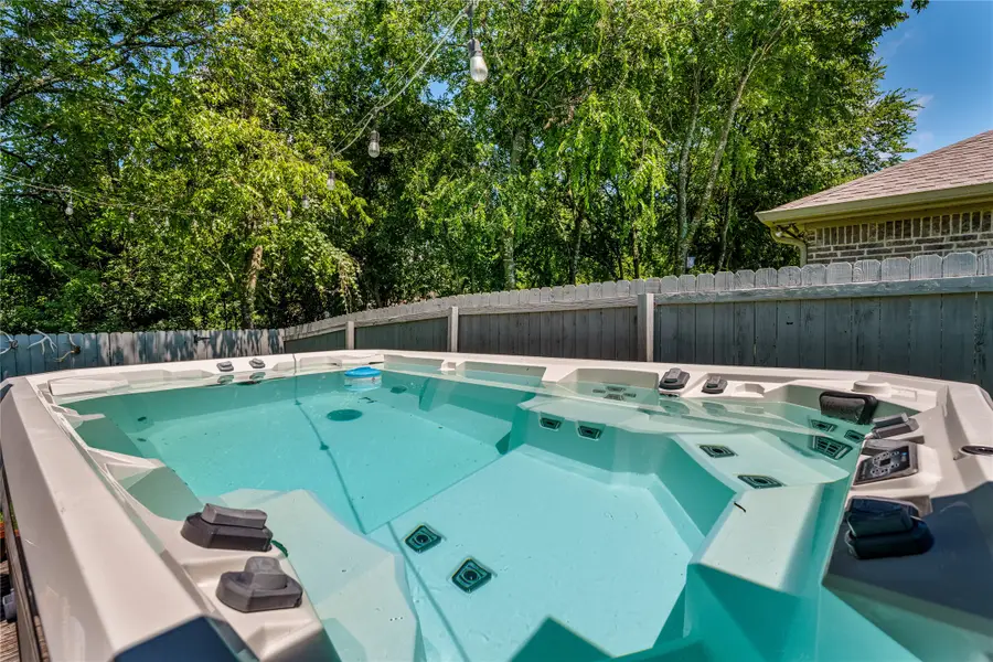 820 Springdale Circle, Lorena, TX 76655 - #2