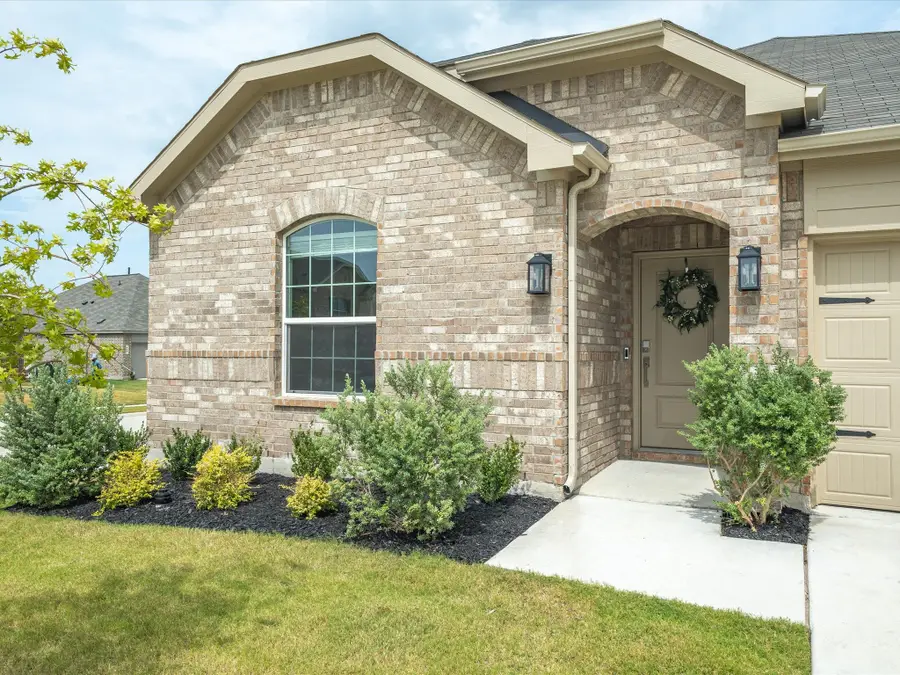 326 Texas Trail, Justin, TX 76247 - #2