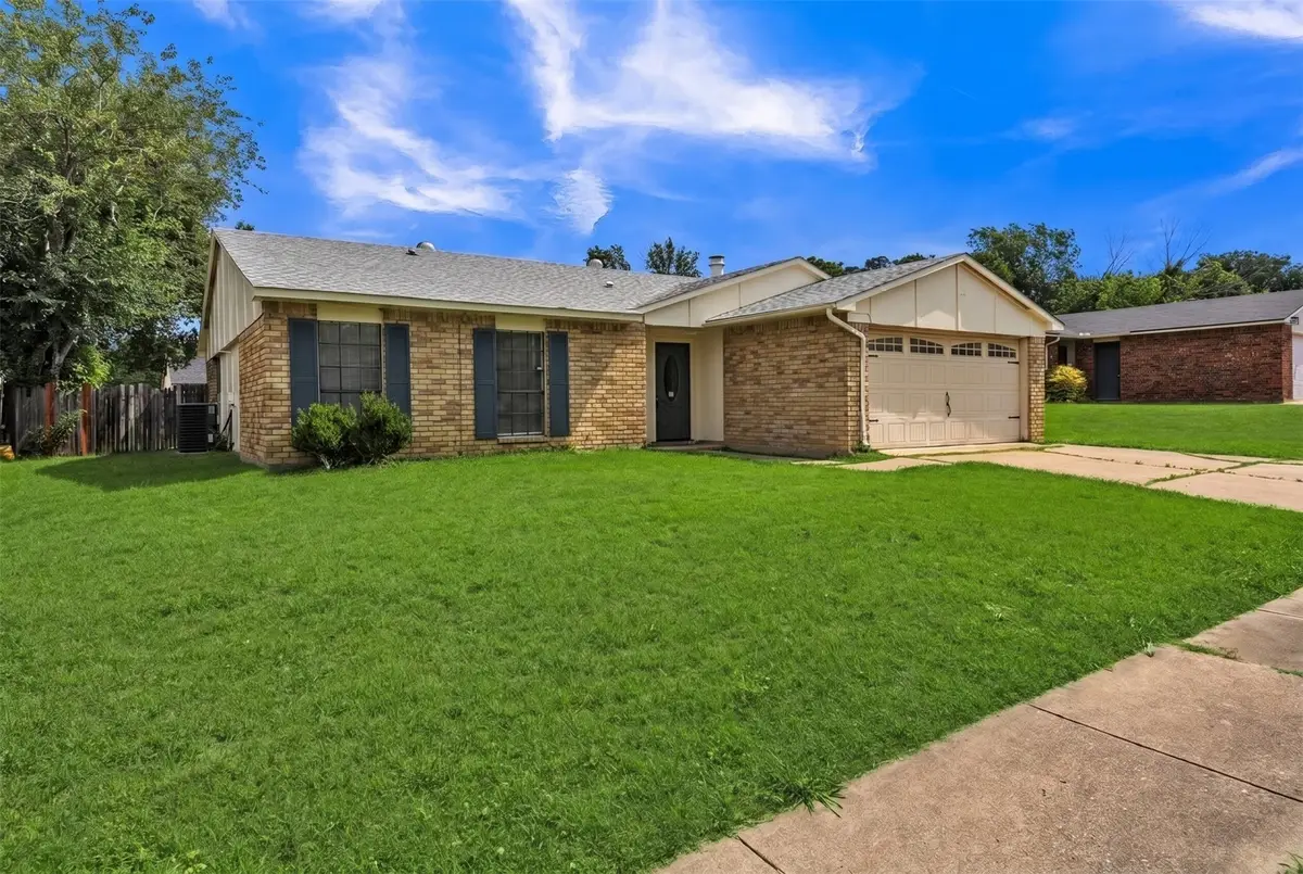 6705 Greenfield Drive, Arlington, TX 76016 - #1