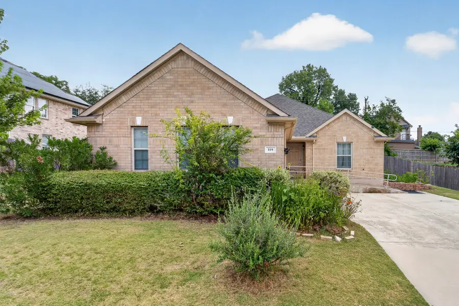 119 Matamoros Street, Grand Prairie, TX 75051 - #3
