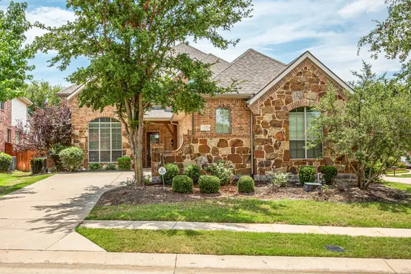 900 Fannin Drive, Lantana, TX 76226