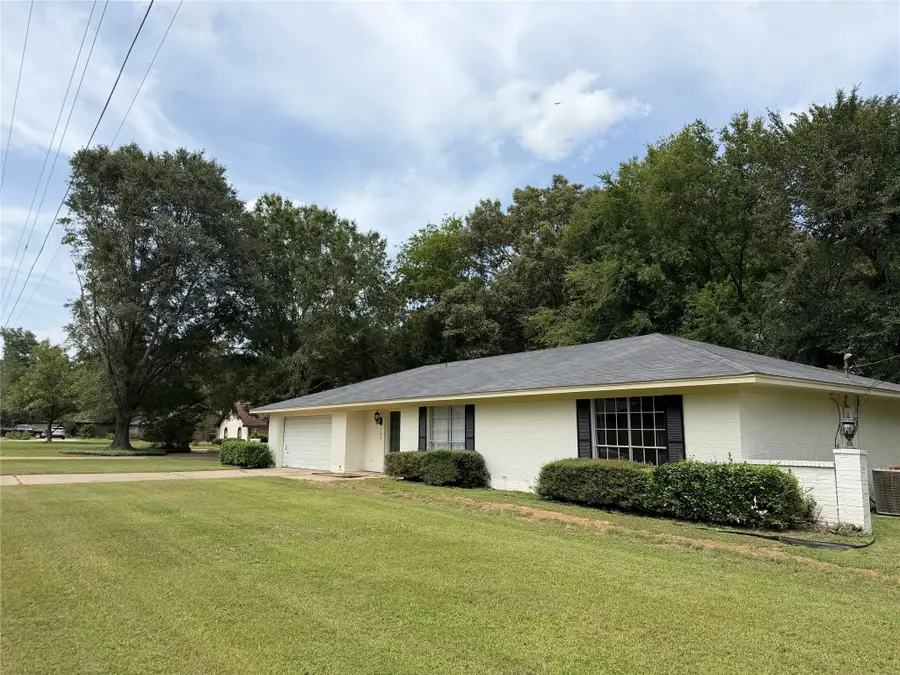 105 Kent Drive, Pittsburg, TX 75686 - #2