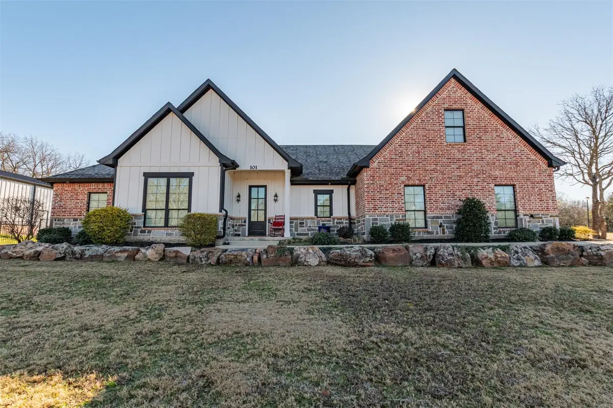 101 Lakeview Trail, Mabank, TX 75147 - #1
