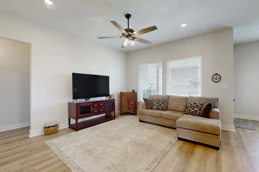 100 Turnrow Cove, Snook, TX 77878 - #3
