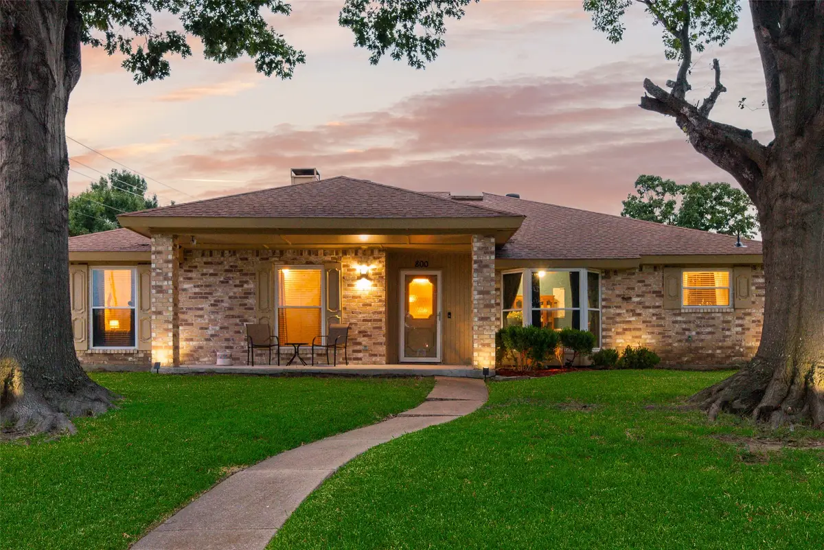 800 Brownfield Drive, Mesquite, TX 75150 - #1