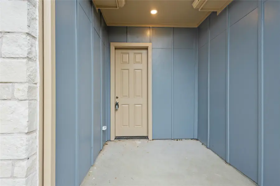 401 S 4th Street, Bonham, TX 75418 - #3