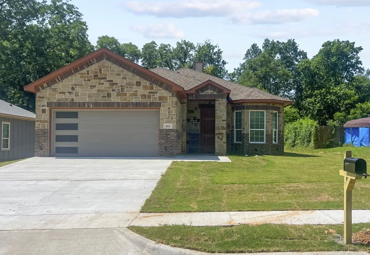 403 S 4th Street, Bonham, TX 75418 - #1