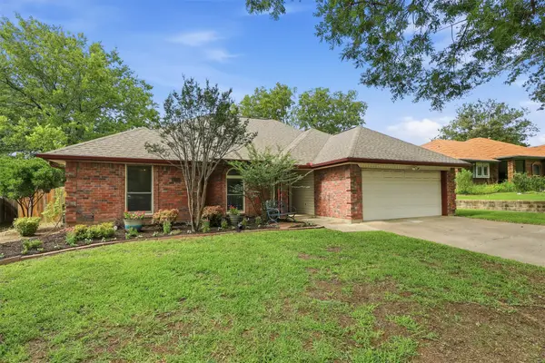 6713 N Park Drive, North Richland Hills, TX 76182