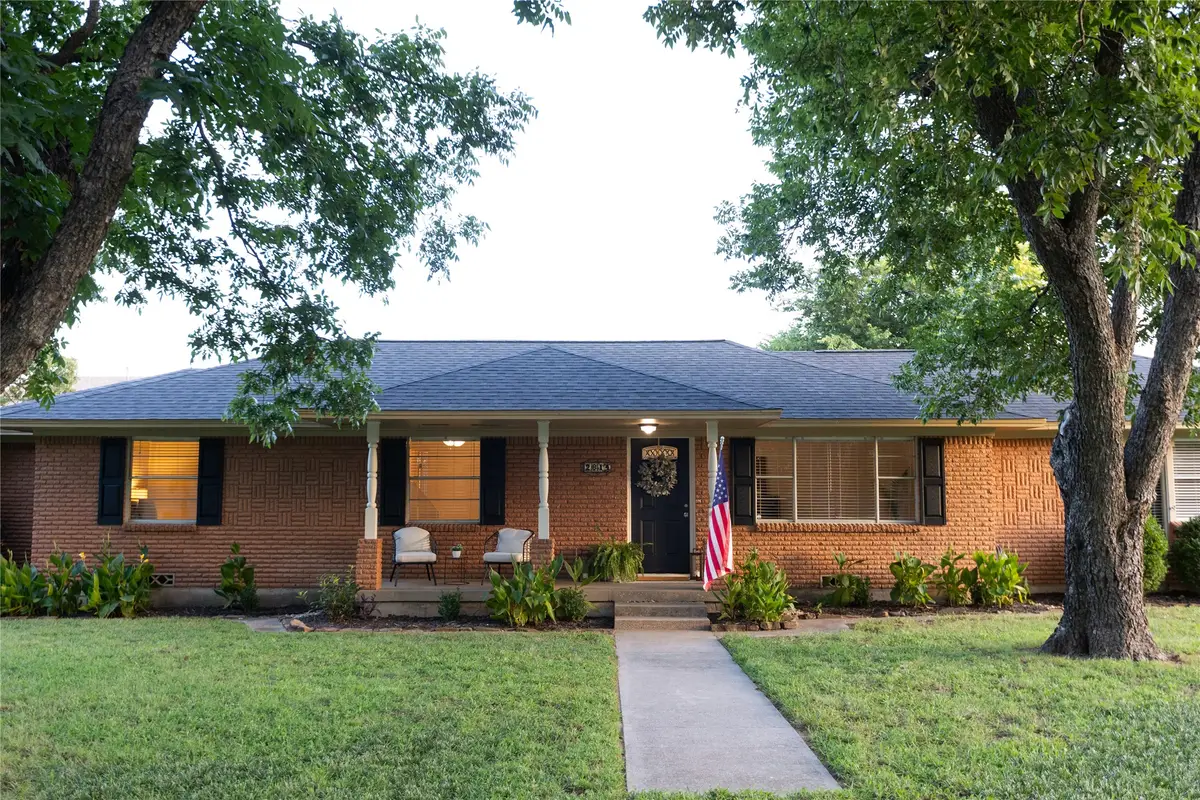 2814 Silvermeadow Lane, Corinth, TX 76210 - #1