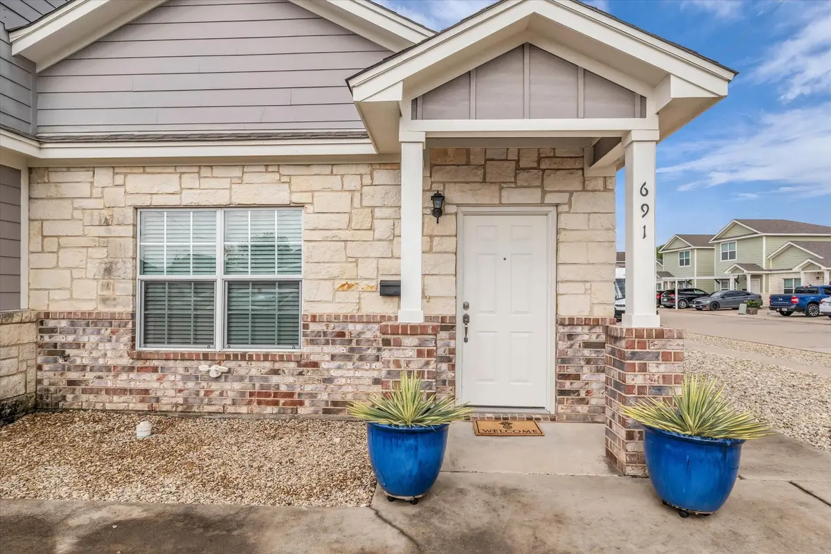 691 Park Street, McGregor, TX 76657 - #1