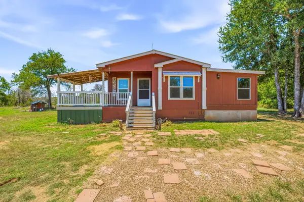 570 Armadillo Court, Granbury, TX 76049