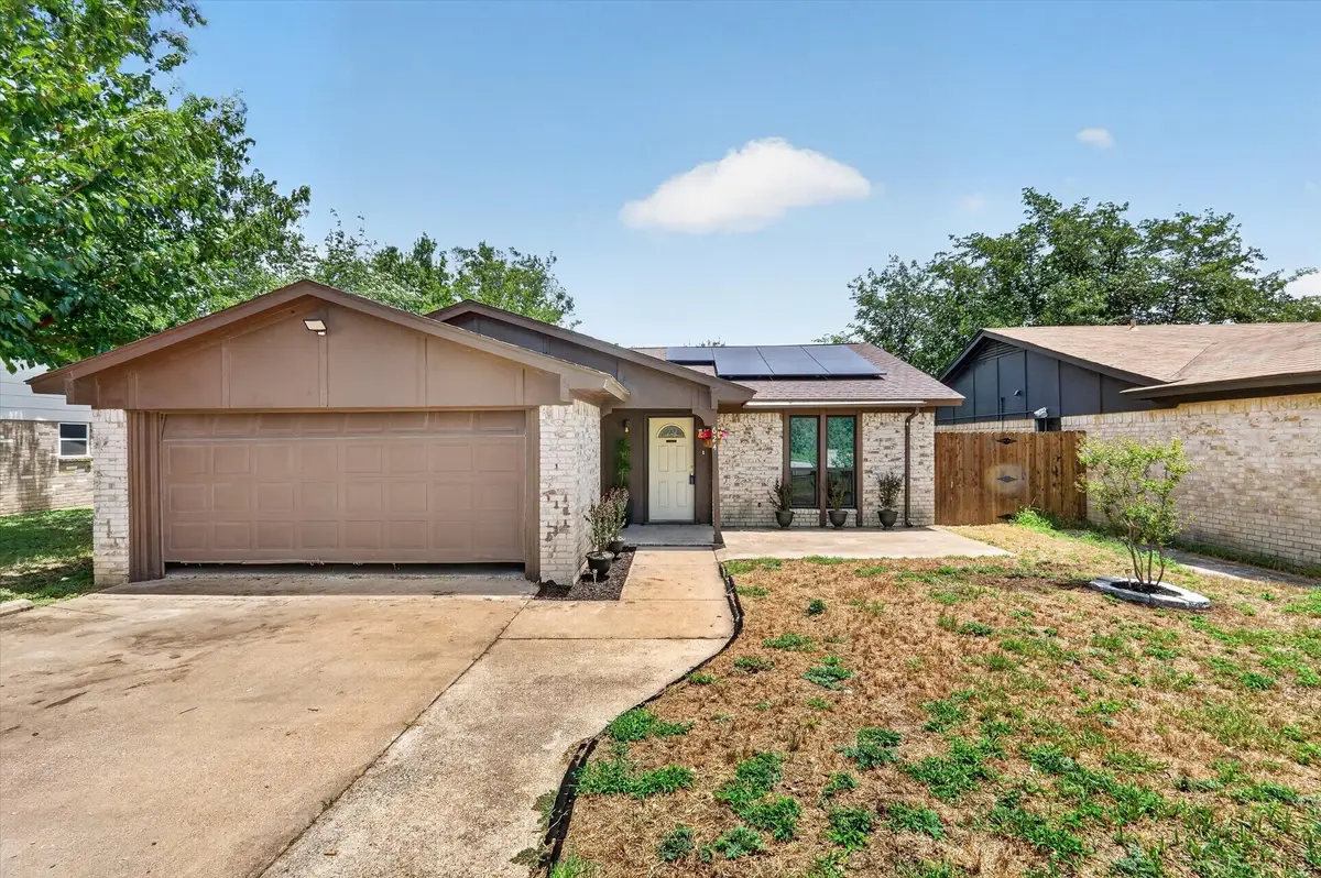 624 Hallvale Drive, White Settlement, TX 76108 - #1