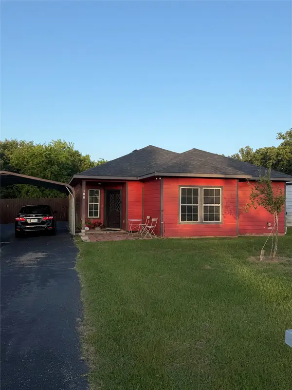 106 Callie Lane, Gun Barrel City, TX 75156