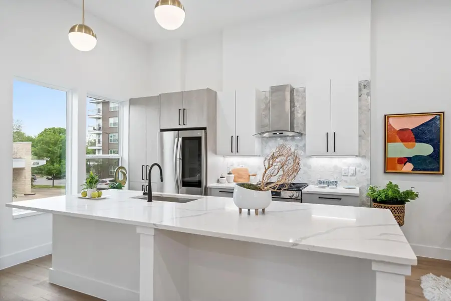 4208 Live Oak Street #105, Dallas, TX 75204 - #2