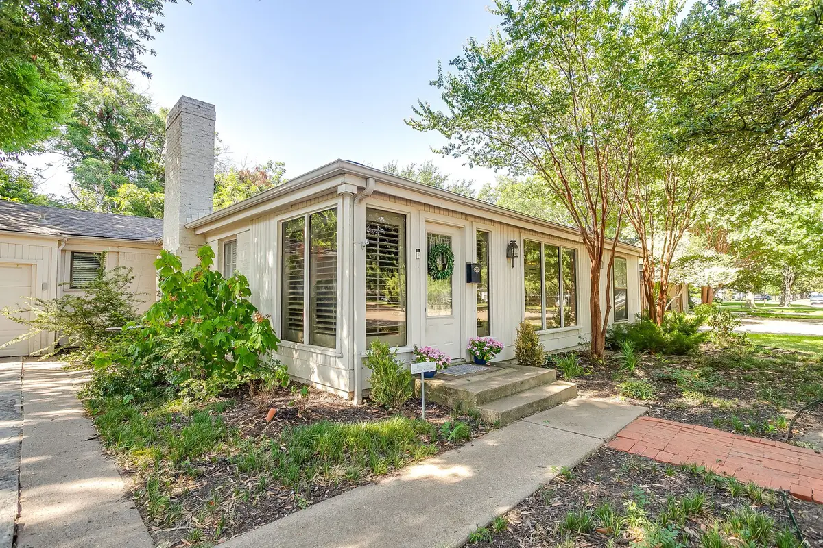 6305 Locke Avenue, Fort Worth, TX 76116 - #1