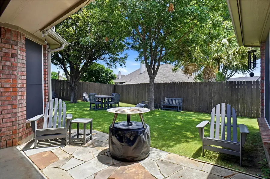 106 Honeysuckle Drive, Justin, TX 76247 - #3
