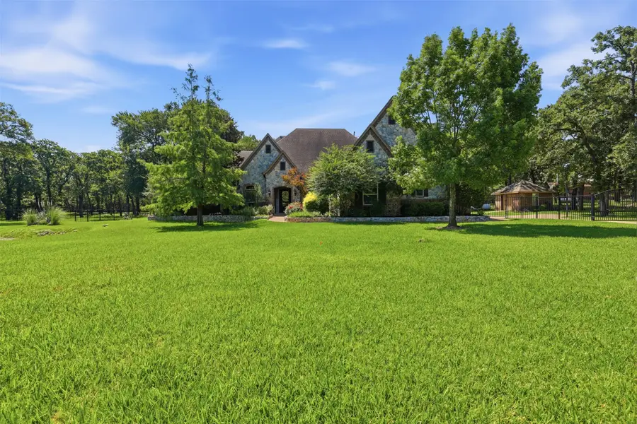 8220 Plum Creek Trail, Burleson, TX 76028 - #2