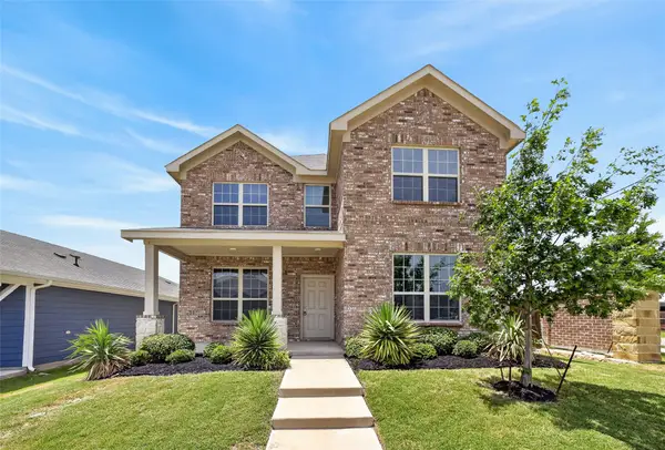 2800 Brittlebush Drive, Fort Worth, TX 76108