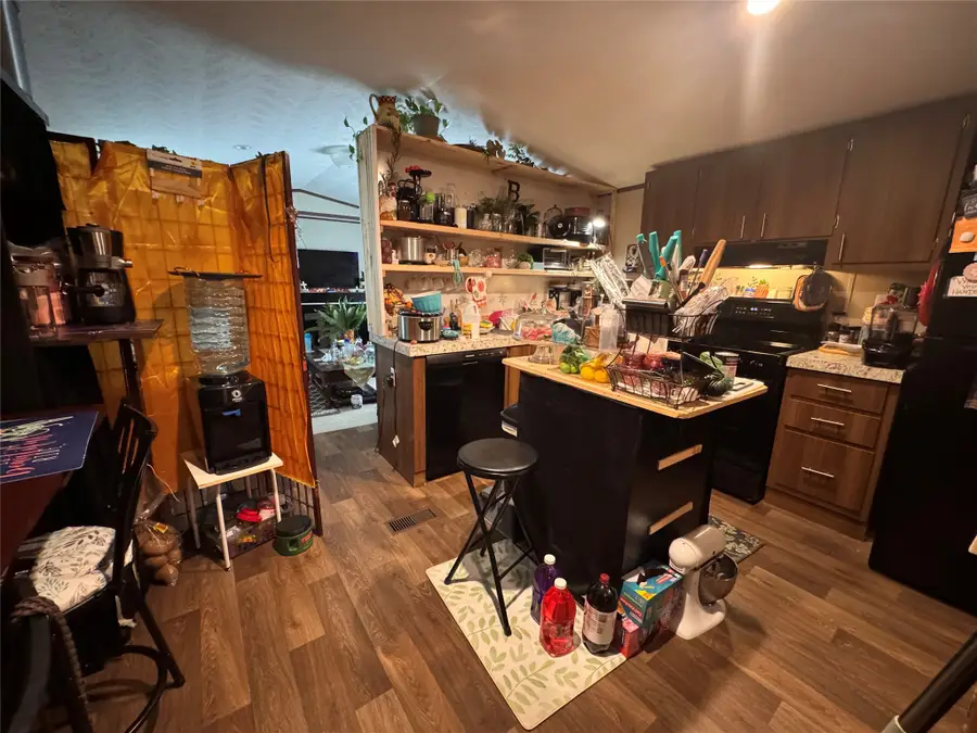 612 W Broadway, Jefferson, TX 75653 - #3