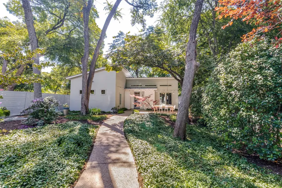 8820 Eustis Avenue, Dallas, TX 75218 - #2