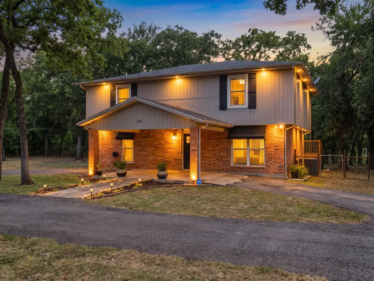 301 County Road 3418, Bridgeport, TX 76426 - #1