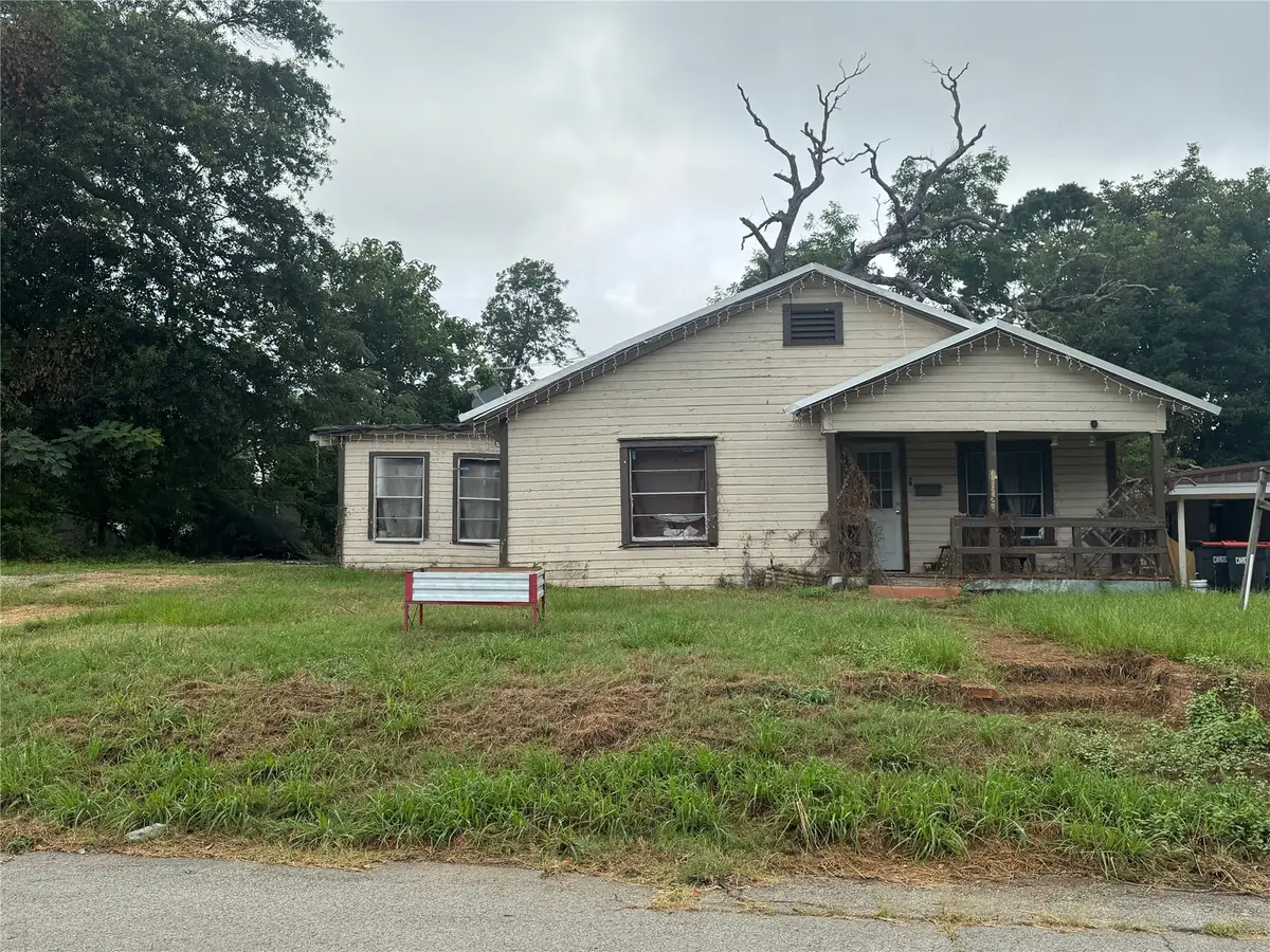 1523 Neathery Street, Paris, TX 75460 - #1