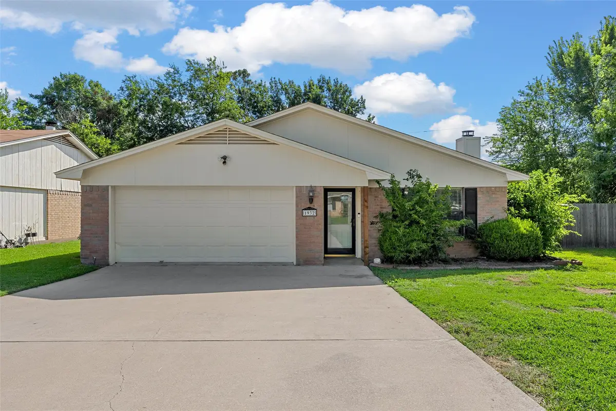 1932 Century Drive, Waco, TX 76712 - #1