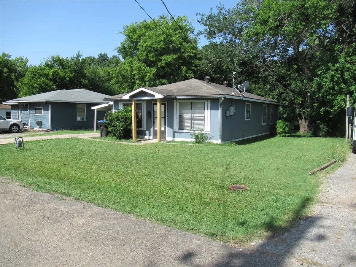 4214 3rd Street, Greenville, TX 75401 - #1