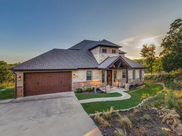 165 Cote D Azur Drive, Chico, TX 76431