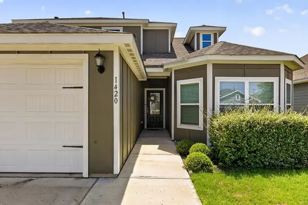 1420 Sunkiss Drive, Fort Worth, TX 76140