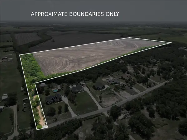 910 Kentucky Town Road, Whitewright, TX 75491