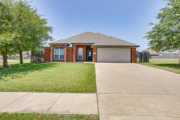 705 Carmen Ana Avenue, Grandview, TX 76050