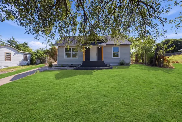 1909 Burchill Road, Fort Worth, TX 76105