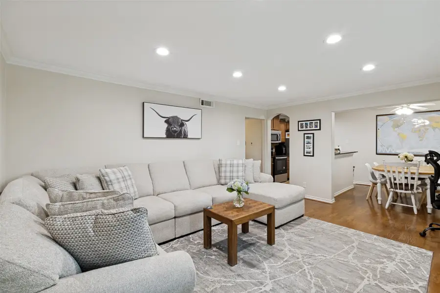 5832 Sandhurst Lane #B, Dallas, TX 75206 - #3